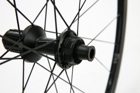 DTスイス PRC 1100 DICUT 24 Mon Chasseral | cyclowired DTスイス PRC 1100 DICUT 24 Mon Chasseral | cyclowired