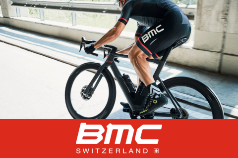 快適性を併せ持つスーパーバイク BMC Timemachine ROADデビュー