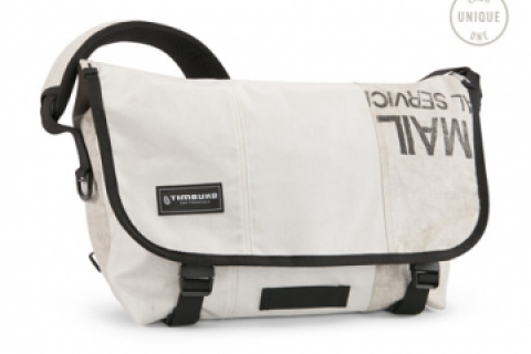 Timbuk2 メッセンジャーバッグ Mサイズ PCコンパートメント装備
