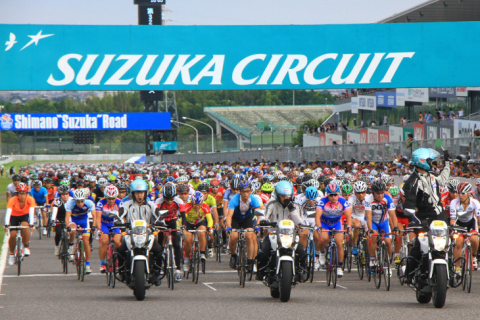 2日間 1万3千人が参加 国内最大のロードレースイベント シマノ鈴鹿をレポート シマノ鈴鹿ロードレース15イベントレポート Cyclowired 2日間 1万3千人が参加 国内最大のロードレースイベント シマノ鈴鹿をレポート シマノ鈴鹿ロードレース15イベントレポート Cyclowired