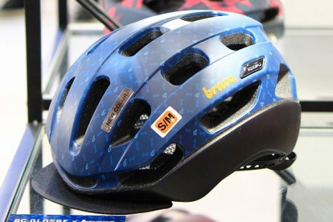 宮澤崇史さんデザインの数量限定ヘルメット KOOFU BC-Glosbe