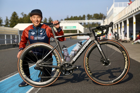 55歳以下の人自転車乗る色