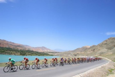 ミズロフが標高3000m超の高地バトル制覇 土井は不運なスタート ツール オブ チンハイレイク09 Cyclowired