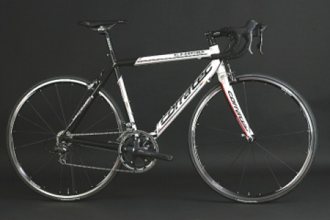 コラテック A-ROAD CARBON シマノGRXフル搭載のカーボンオールロード - 新製品情報2020 | cyclowired