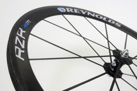 レイノルズ Rzr 常識破りのサブ900g超軽量ホイール 新製品紹介 Cyclowired