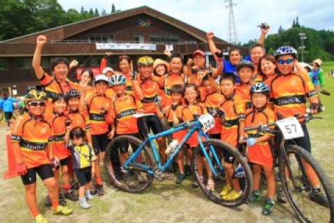 全国小中学生mtb大会 チーム紹介編 白馬に集まった元気一杯のキッズチームたち 全国小中学生マウンテンバイク大会13 Cyclowired