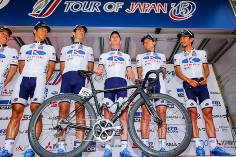 注目のブランド 美品 KINAN Cycling Team キナン サイクルジャージ