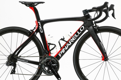 ピナレロ DOGMA F10 ツール・ド・フランス連覇を命じられたピュア