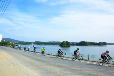 沖縄県が各地にサイクリングルートを整備 約85か所のサイクル 