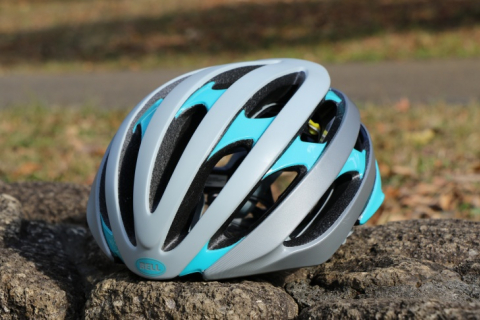 bell stratus 自転車 2017モデル