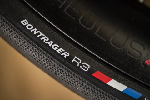 ボントレガー R3 Hard-Case Lite TLRタイヤ 700×32C