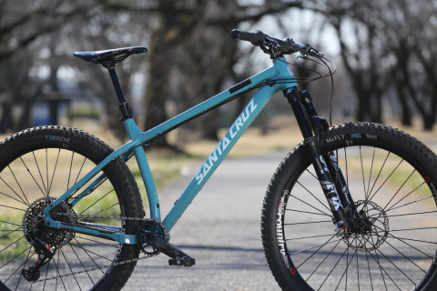 サンタクルズ Chameleon Al 懐の深い遊び系アルミハードテールmtb 19モデルインプレッション Cyclowired
