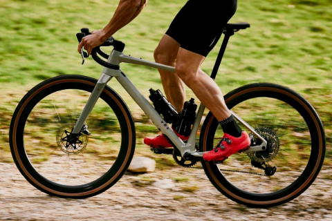 Bmc Urs オフロードを遊び倒すためのリアサス搭載グラベルロード 新製品情報 Cyclowired Bmc Urs オフロードを遊び倒すためのリアサス搭載グラベルロード 新製品情報 Cyclowired