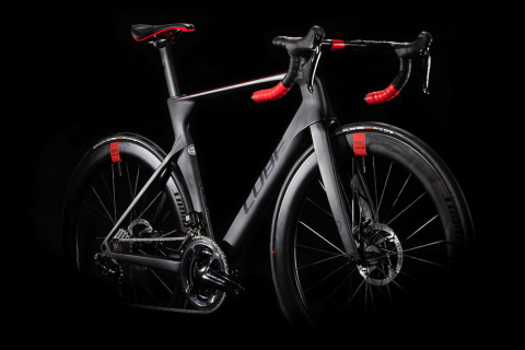キューブ Litening C 68x ブランド初のピュアエアロレーシングロード 新製品情報 Cyclowired
