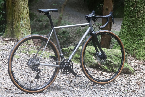 ワンバイエス JFF Ti ブランド初となるチタン製オールラウンド