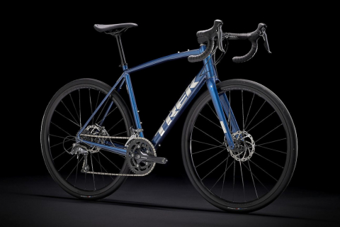 トレック Domane AL Disc より多用途な1台に生まれ変わった