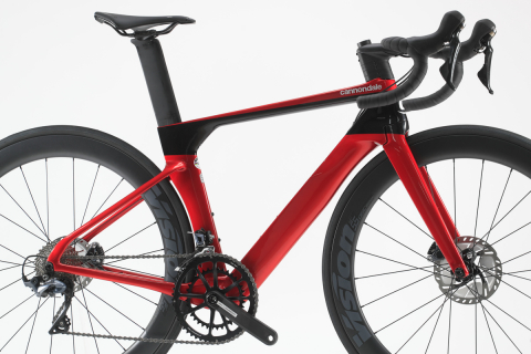 キャノンデール SYSTEMSIX Carbon Ultegra トータルデザインでエアロを