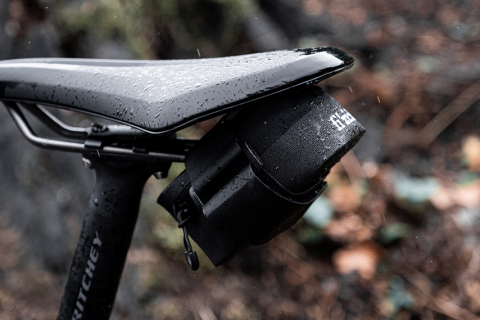フィジーク スマートなルックスのサドルバッグとオフロード向けツールストレージ 新製品情報21 Cyclowired フィジーク スマートなルックスのサドルバッグとオフロード向けツールストレージ 新製品情報21 Cyclowired