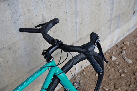 ヴェノ リリーフバー Stiレバーを装着できる独創的な形状のフラットバー 新製品情報21 Cyclowired ヴェノ リリーフバー Stiレバーを装着できる独創的な形状のフラットバー 新製品情報21 Cyclowired