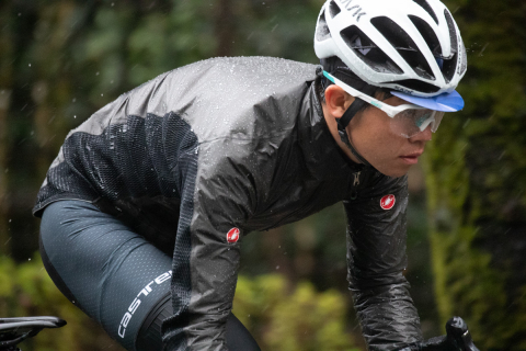 カステリ Idro 3シリーズ Gore Tex Shakedryを採用する軽量レインジャケット 製品インプレッション Cyclowired