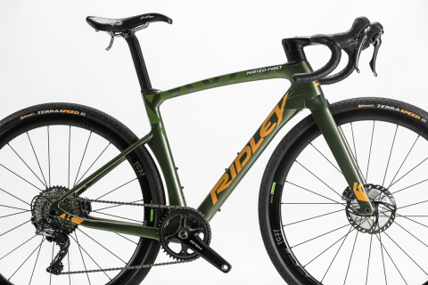 リドレー KANZO FAST 砂利道から舗装路までを快速で走るスピード 