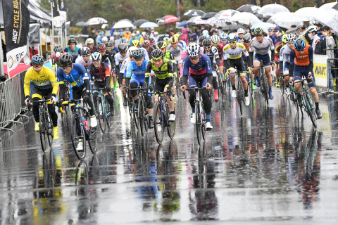 自転車　競輪　ロードレース 雨の播磨中央公園でJBCFサイクルロードレースシリーズ開幕 - JBCF播磨