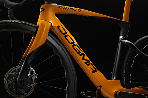 ピナレロ DOGMA F 空力、剛性、重量のバランスを極めたフラッグシップ