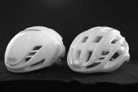 HJC BELLUS エアロとトレンドデザインを掛け合わせたマルチ