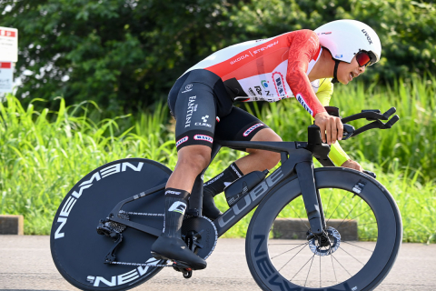 PINARELLO】チームレプリカカラーを纏った大人気車体が入荷しま