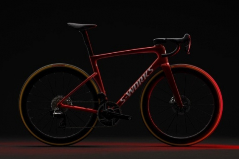 ジャイアント GLORY 世界のトップレースを走るMTBダウンヒルマシンが