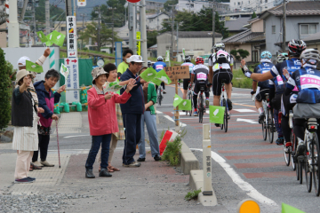 スバル ネクストストーリー推進室主幹 高橋幸一さん 左 と Yahoo Japan社長の宮坂学さん Cyclowired スバル ネクストストーリー推進室主幹 高橋幸一さん 左 と Yahoo Japan社長の宮坂学さん Cyclowired